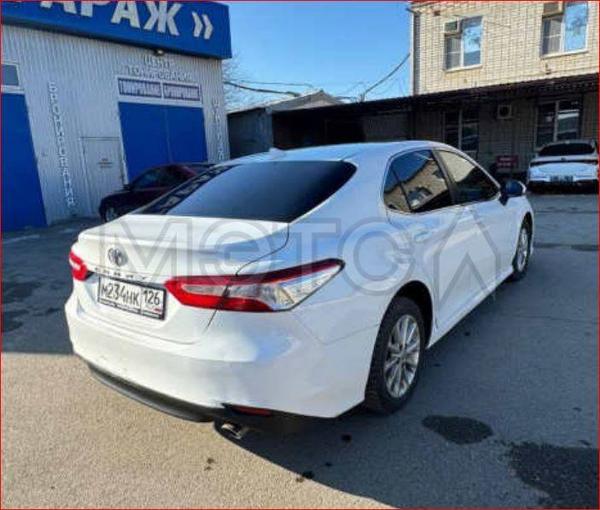 Toyota Camry 2019, фото 5
