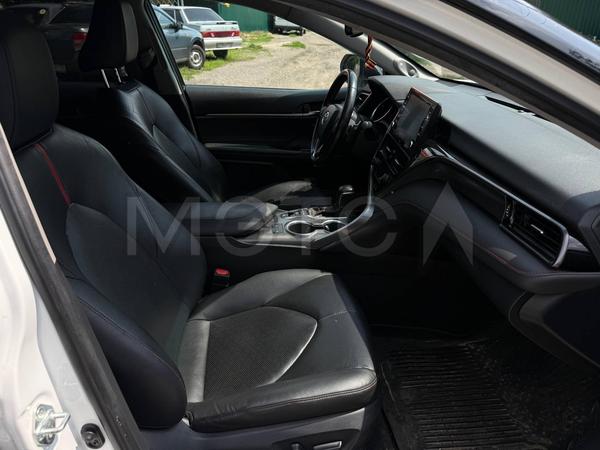 Toyota Camry 2021, фото 15
