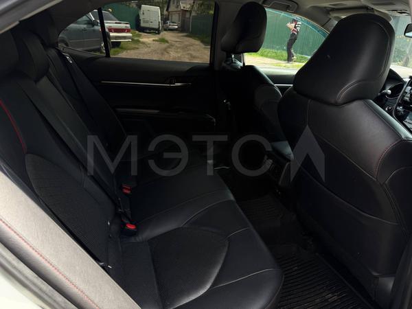 Toyota Camry 2021, фото 16