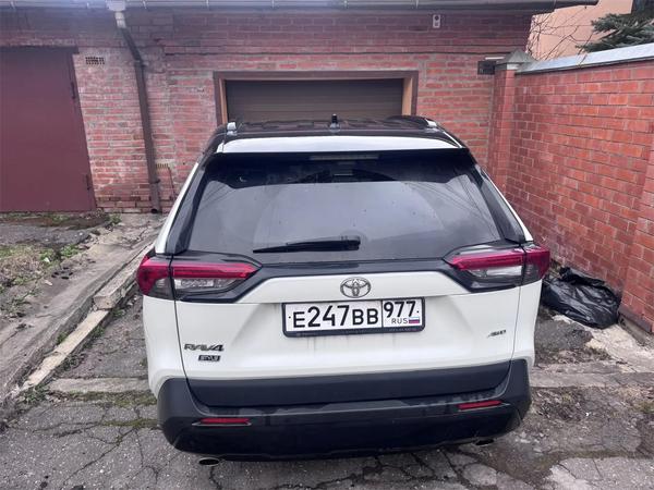 Toyota RAV4 2021, фото 2