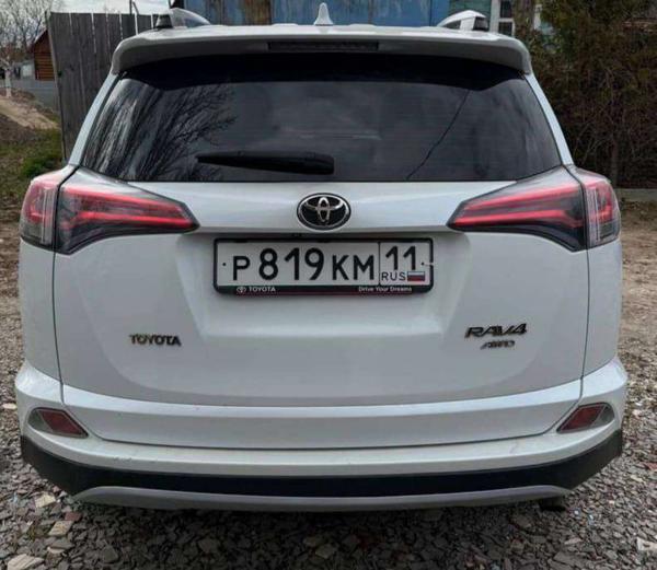Toyota RAV4 2018, фото 4