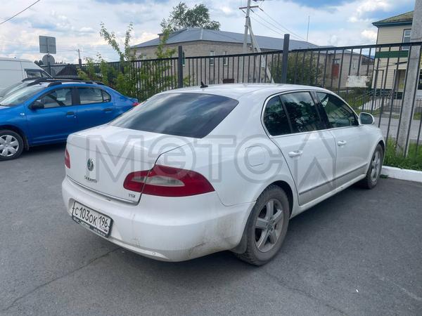 Skoda Superb 2010, фото 5