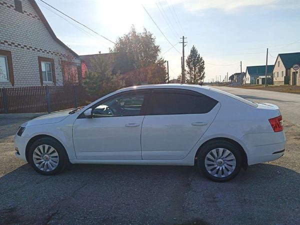Skoda Octavia 2018, фото 2