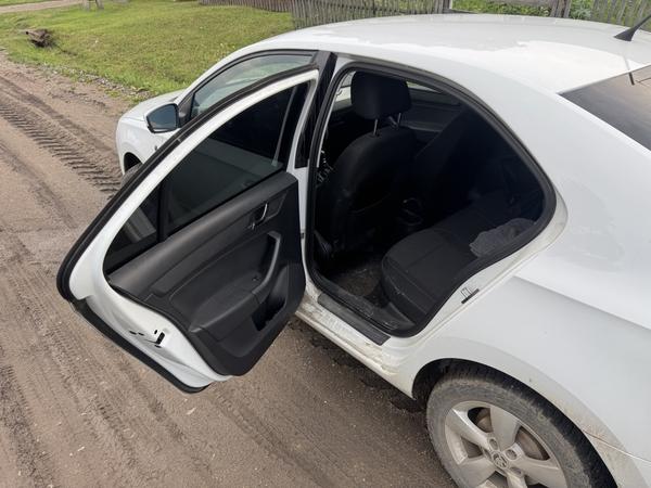 Skoda Rapid 2014, фото 8