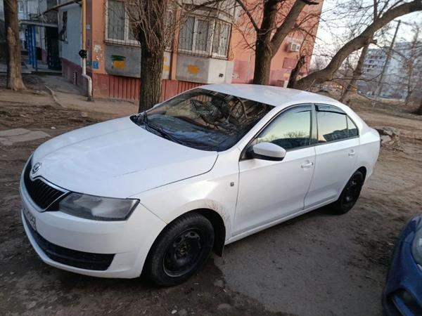 Skoda Rapid 2015, фото 4