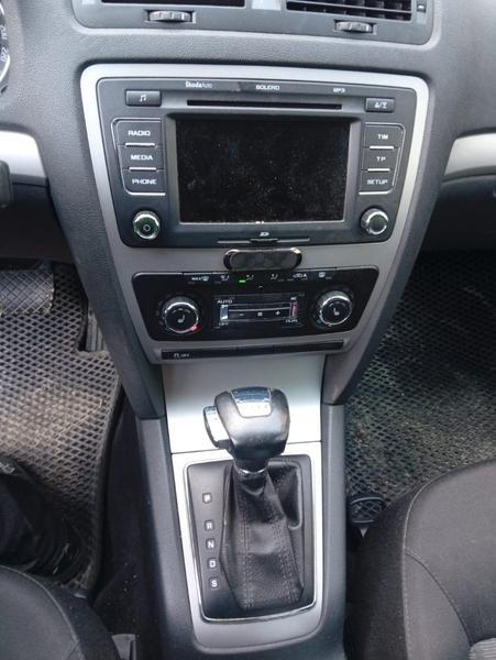Skoda Octavia 2011, фото 4