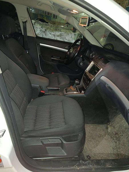 Skoda Octavia 2010, фото 15