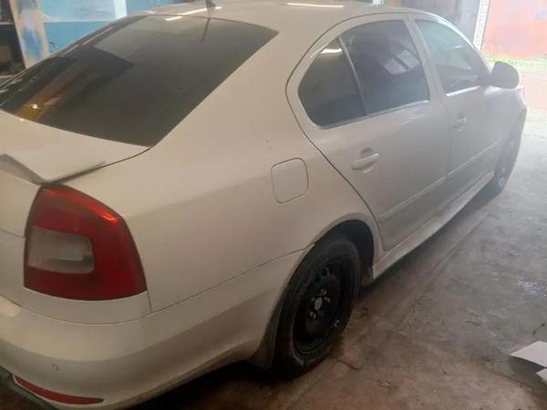 Skoda Octavia 2011, фото 3