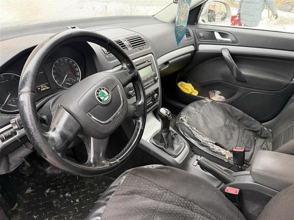 Skoda Octavia 2012, фото 5