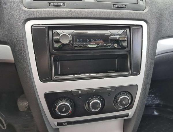 Skoda Octavia 2011, фото 9
