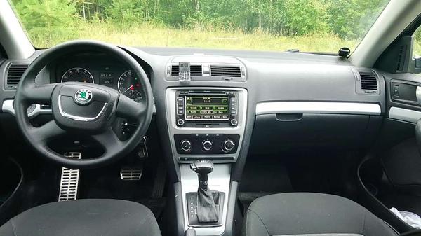 Skoda Octavia 2009, фото 5