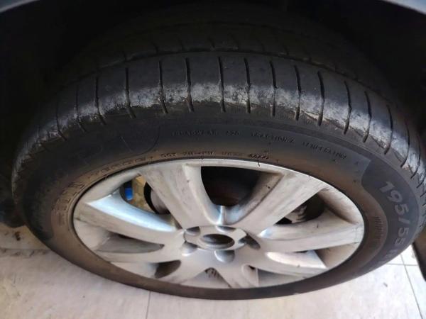 Skoda Fabia 2010, фото 3