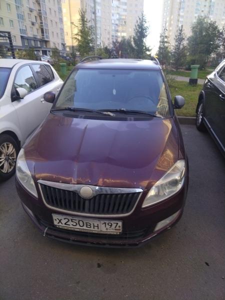 Skoda Fabia 2010, фото 2