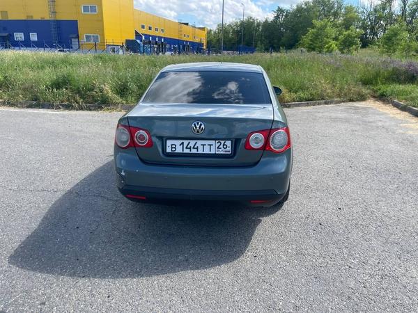 Volkswagen Jetta 2009, фото 3