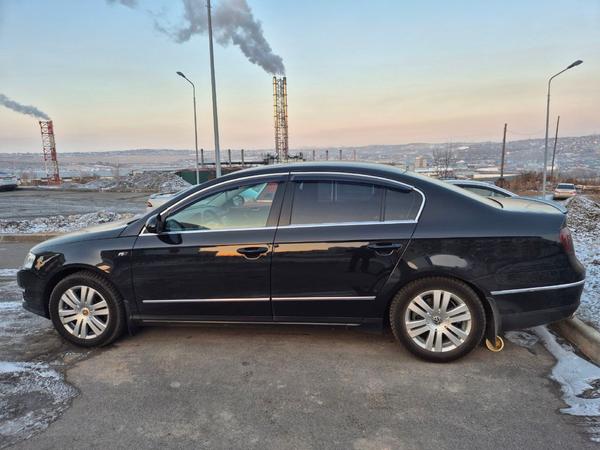 Volkswagen Passat 2010, фото 2