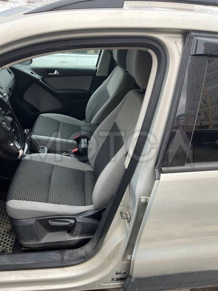 Volkswagen Tiguan 2011, фото 9