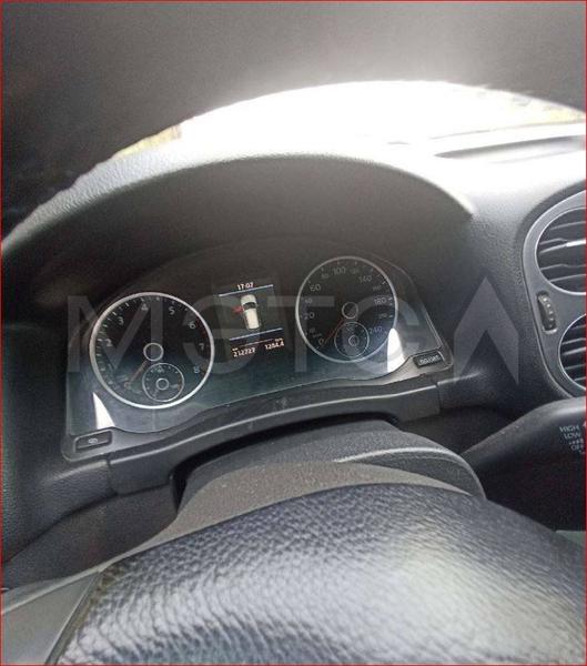Volkswagen Tiguan 2011, фото 8