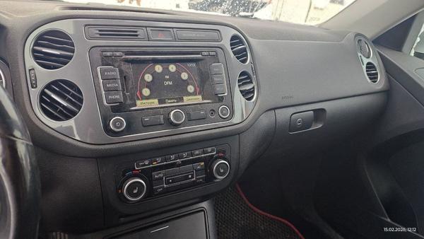 Volkswagen Tiguan 2011, фото 12