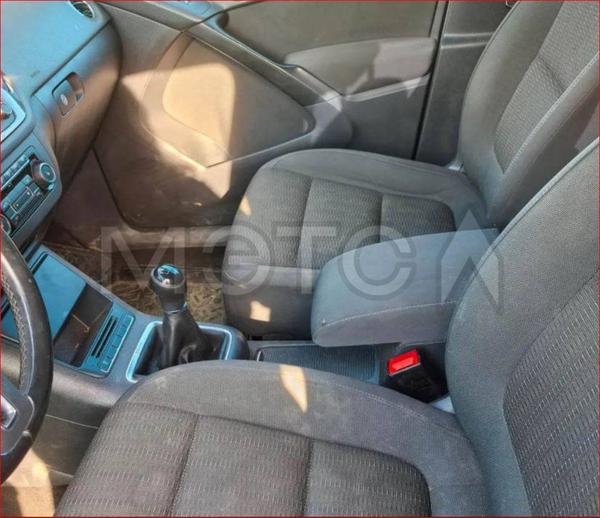 Volkswagen Tiguan 2012, фото 16
