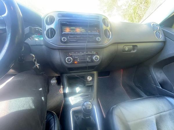 Volkswagen Tiguan 2012, фото 2
