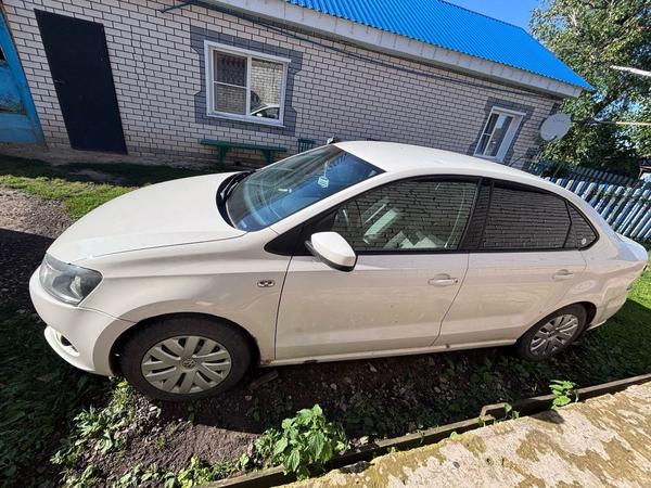 Volkswagen Polo 2011, фото 2