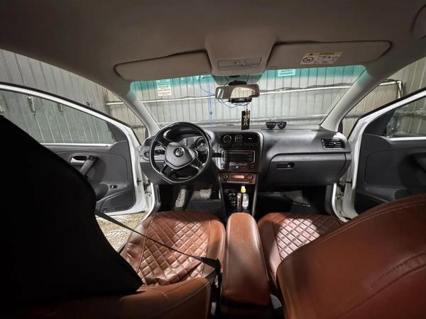 Volkswagen Polo 2015, фото 6