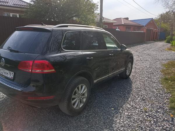 Volkswagen Touareg 2011, фото 2