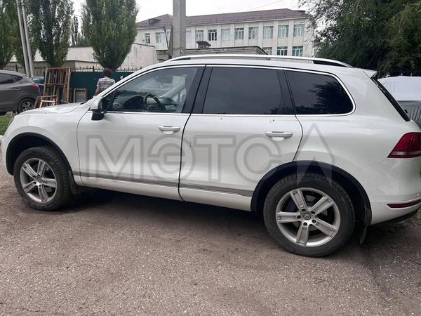 Volkswagen Touareg 2013, фото 4