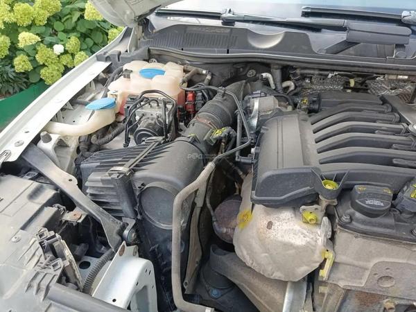 Volkswagen Touareg 2014, фото 12