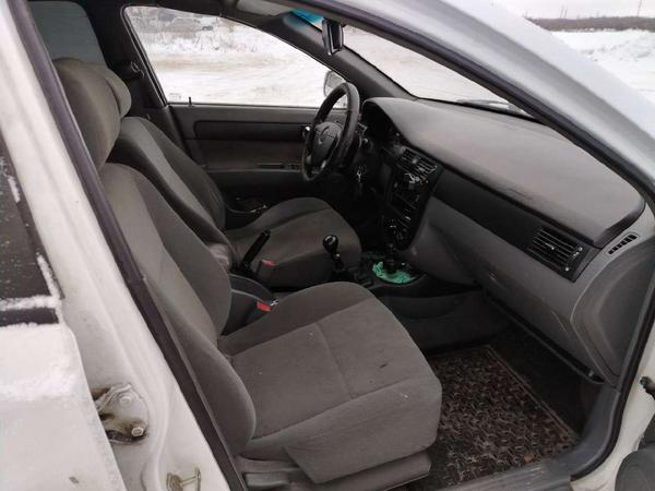 Daewoo Gentra 2013, фото 21