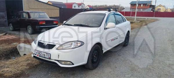Daewoo Gentra 2014, фото 2
