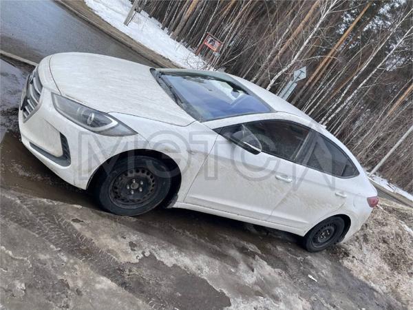 Hyundai Elantra 2017, фото 3