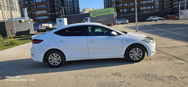 Hyundai Elantra 2018, фото 4