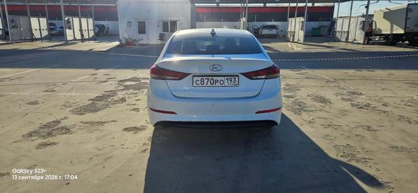 Hyundai Elantra 2018, фото 3