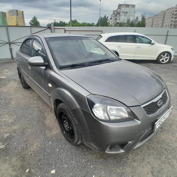 KIA Rio 2010, фото 10