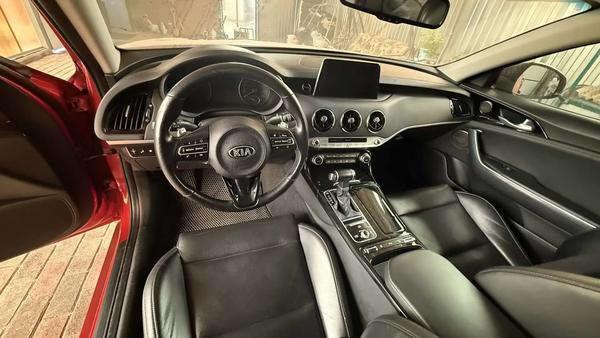 Kia Stinger 2019, фото 5