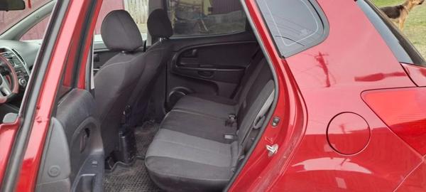 Kia Venga 2012, фото 21