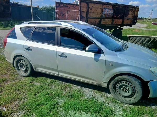 Kia Ceed 2009, фото 12