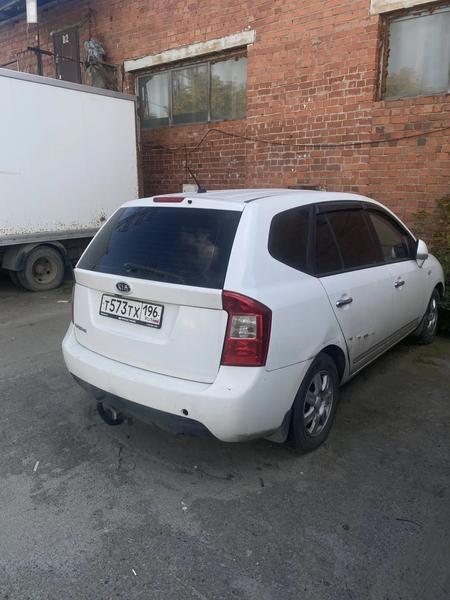 Kia Carens 2009, фото 21