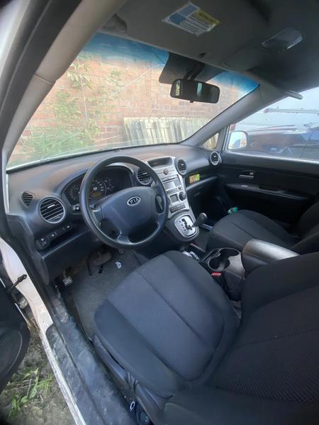 Kia Carens 2009, фото 15