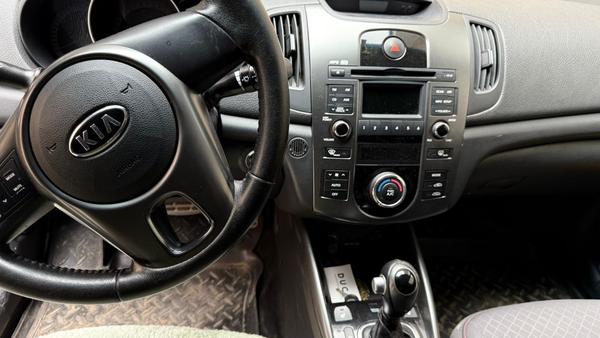 Kia Cerato 2012, фото 12