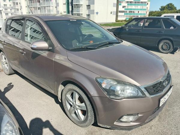 Kia Ceed 2010, фото 3