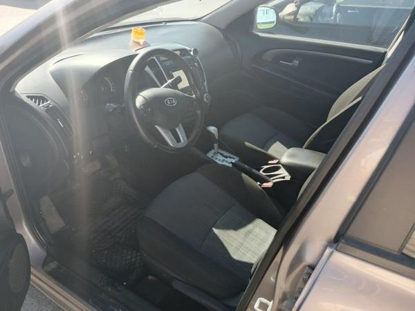 Kia Ceed 2010, фото 5
