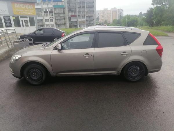 Kia Ceed 2010, фото 2
