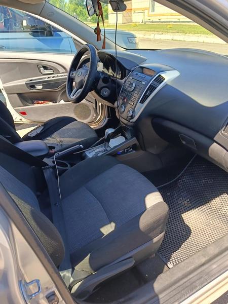 Kia Ceed 2010, фото 8
