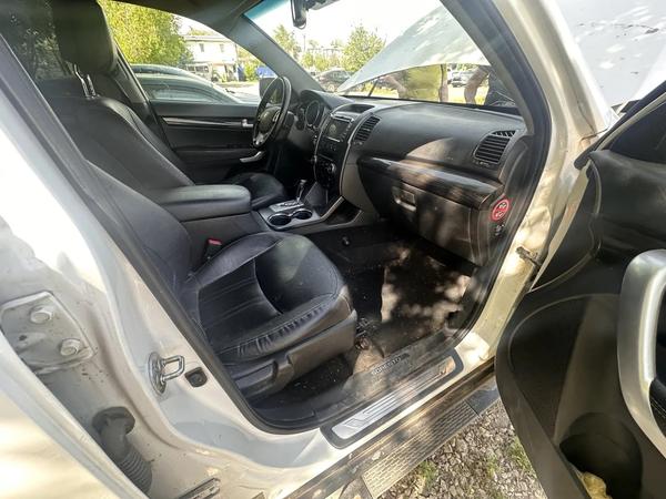 Kia Sorento 2011, фото 4