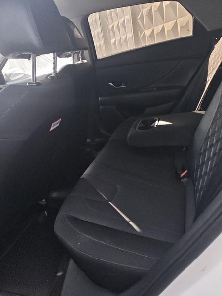 Hyundai Elantra 2021, фото 12
