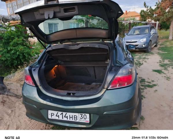 Opel Astra 2010, фото 5