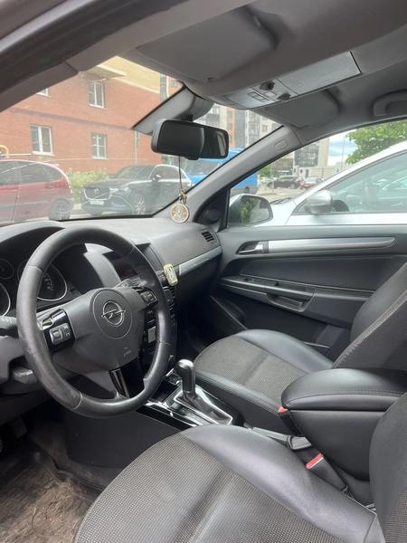 Opel Astra 2011, фото 6