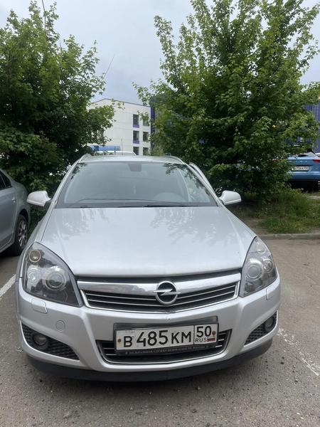 Opel Astra 2011, фото 4